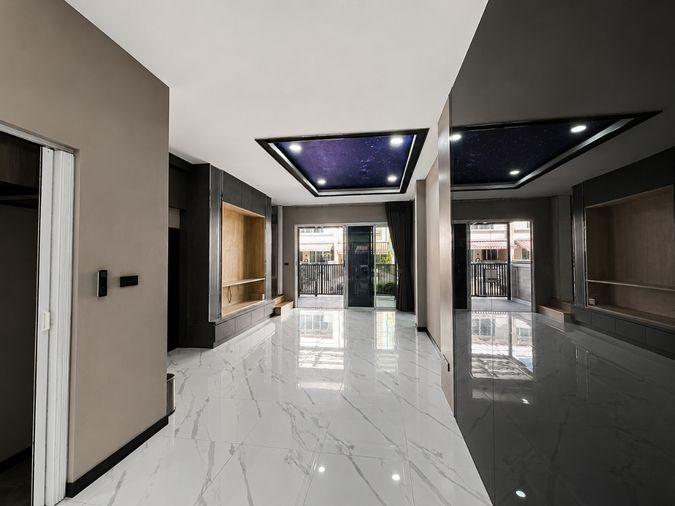รูป ให้เช่า Baan Klang Muang S-Sense Rama 9 – Ladprao ทาวน์โฮมหลังมุม รีโนเวทใหม่ Built-in ทั้งหลัง พร้อมเข้าอยู่ ใกล้โรงเรียนนานาชาติฝรั่งเศส กรุงเทพ - รูปที่ 7/36