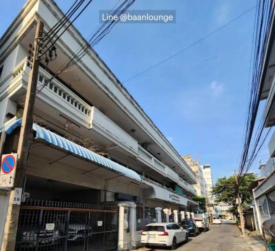 รูป ใกล้ปากซอย 90 เมตร เช่าตึกแถว ซอย สวนพลู 9 มีที่จอดรถ 2 คัน - รูปที่ 2/10