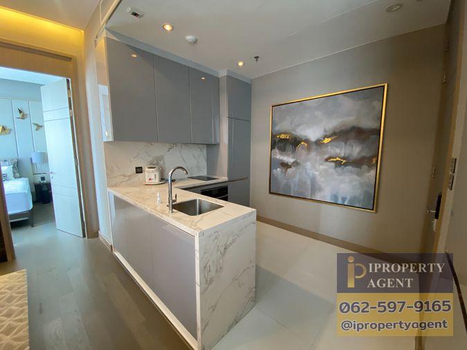 picture The Esse at Singha Complex Condominium near ARL Makkasan - 8/19