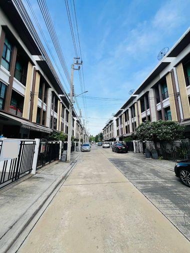 รูป 🔥 ขายทาวน์โฮม 3 ชั้น 🏡 บ้านกลางเมือง กัลปพฤกษ์ | Baan Klang Muang Kalapapruek | ใกล้ MRT บางแค – BTS วุฒากาศ - รูปที่ 3/20