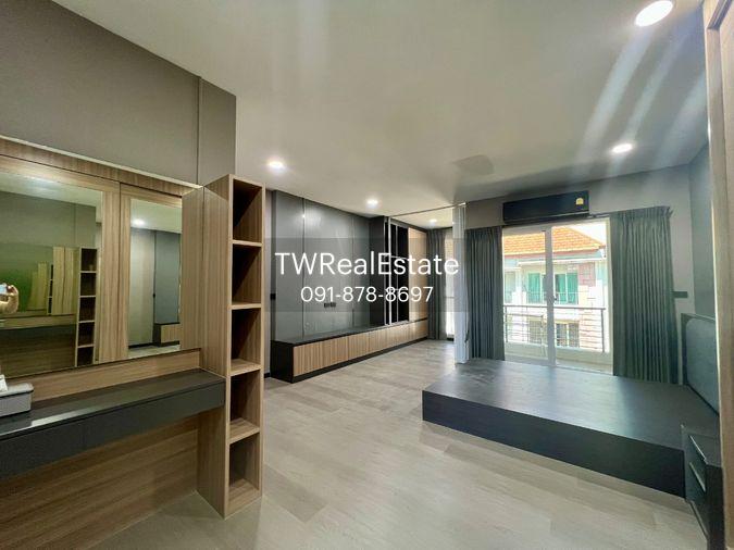 รูป ให้เช่า Baan Klang Muang S-Sense Rama 9 – Ladprao ทาวน์โฮมหลังมุม รีโนเวทใหม่ Built-in ทั้งหลัง พร้อมเข้าอยู่ ใกล้โรงเรียนนานาชาติฝรั่งเศส กรุงเทพ - รูปที่ 23/36