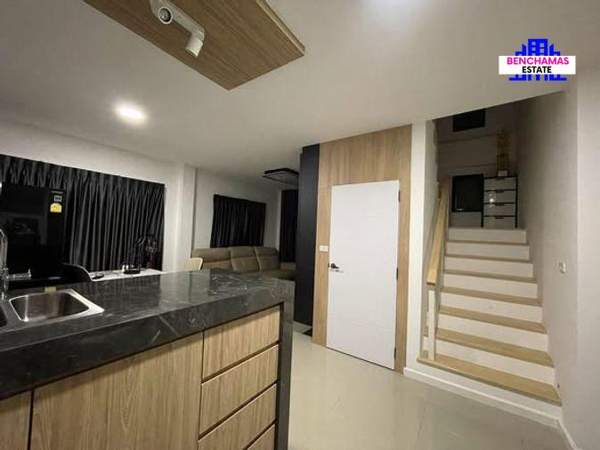 รูป 🔥 ขายบ้านแฝด 2 ชั้น ✅ คาซ่า เพรสโต้ (Casa Presto) ใกล้มหาวิทยาลัยเทคโนโลยีพระจอมเกล้าธนบุรี (บางมด) - รูปที่ 4/12
