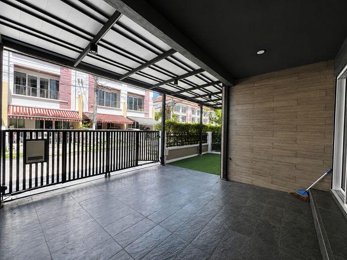รูป ให้เช่า Baan Klang Muang S-Sense Rama 9 – Ladprao ทาวน์โฮมหลังมุม รีโนเวทใหม่ Built-in ทั้งหลัง พร้อมเข้าอยู่ ใกล้โรงเรียนนานาชาติฝรั่งเศส กรุงเทพ - รูปที่ 35/36