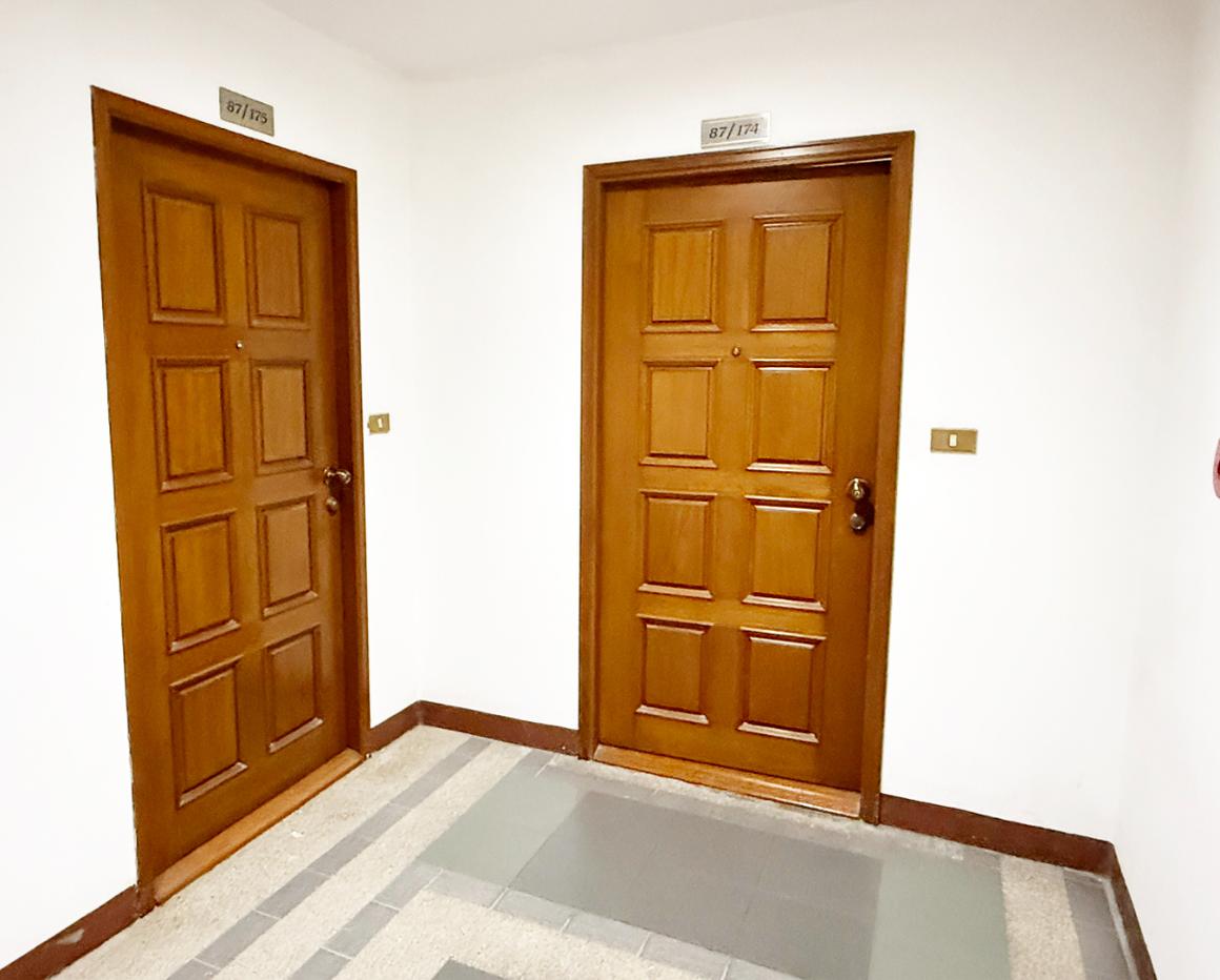picture For sale 2 connected condos, Modern Town, Khlong Tan, Phra Khanong, Bangkok - 8/21