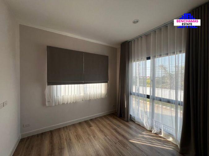 picture 🔥 2-Storey Detached House for Sale at Pave Bangna – Fully Built-in with Home Security System - 11/21