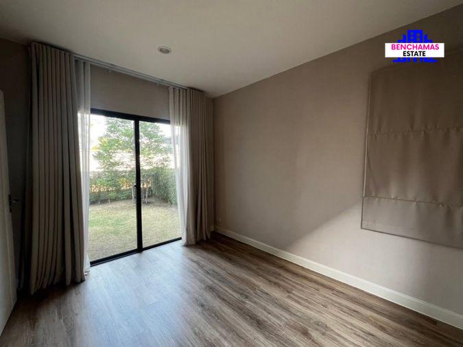 picture 🔥 2-Storey Detached House for Sale at Pave Bangna – Fully Built-in with Home Security System - 8/21