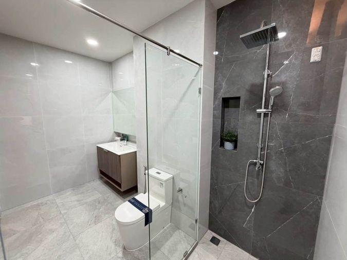 picture Juriyy010726 For sale : 𝐏𝐑𝐄𝐄𝐂𝐇𝐀 RAM3  Home Office - 20/53