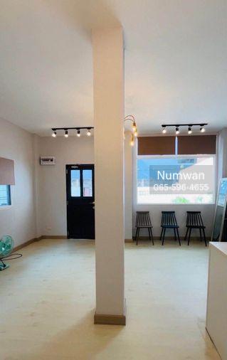 รูป 🏠 ขาย บ้านใหม่ ทำเลทองสาทร! 🏠 - รูปที่ 14/16