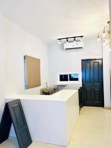 รูป 🏠 ขาย บ้านใหม่ ทำเลทองสาทร! 🏠 - รูปที่ 10/16