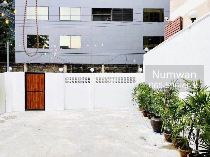 รูป 🏠 ขาย บ้านใหม่ ทำเลทองสาทร! 🏠 - รูปที่ 15/16