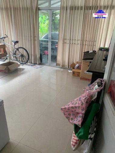 รูป 🔥ขาย บ้านพร้อมที่ดิน หมู่บ้านบุรีรมย์ รามอินทรา กม.8 (ซอยคู้บอน 41) หลังหัวมุม พื้นที่กว้างขวาง ✅ ได้ความเป็นส่วนตัวสูง เหมาะสำหรับครอบครัว - รูปที่ 3/6