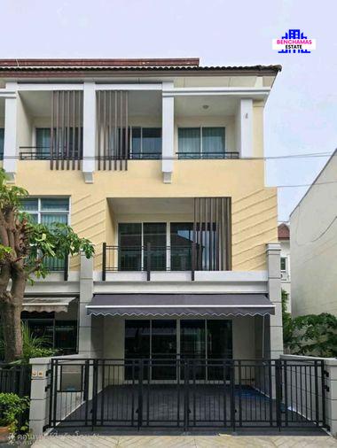 รูป 🔥 ขาย ทาวน์โฮมหลังมุม บ้านกลางเมือง เออร์บาเนี่ยน เกษตร–นวมินทร์ 2 (Baan Klang Muang Urbanion Kaset–Nawamin 2) | ลาดปลาเค้า 79 - รูปที่ 1/12