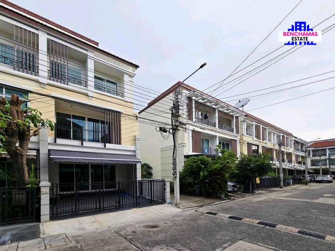 รูป 🔥 ขาย ทาวน์โฮมหลังมุม บ้านกลางเมือง เออร์บาเนี่ยน เกษตร–นวมินทร์ 2 (Baan Klang Muang Urbanion Kaset–Nawamin 2) | ลาดปลาเค้า 79 - รูปที่ 2/12