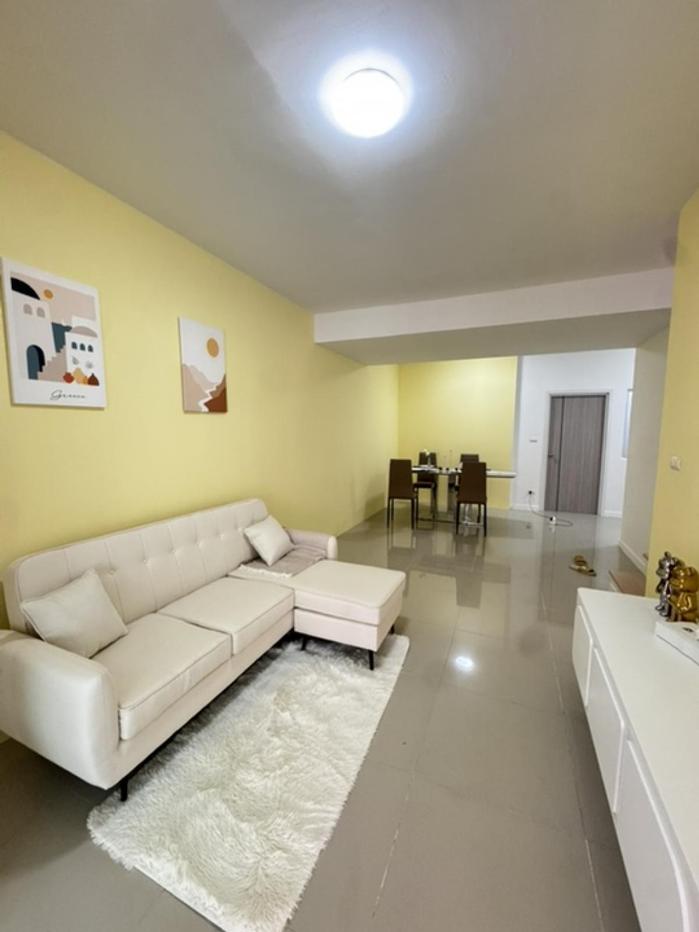picture 2 stories townhouse in Pruksa Ville 84 Phase 2 (Soi 15) - 2/16