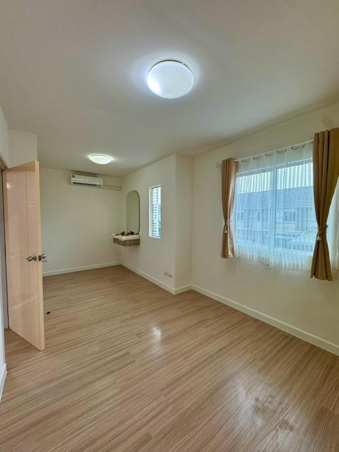 picture 2 stories townhouse in Pruksa Ville 84 Phase 2 (Soi 15) - 9/16
