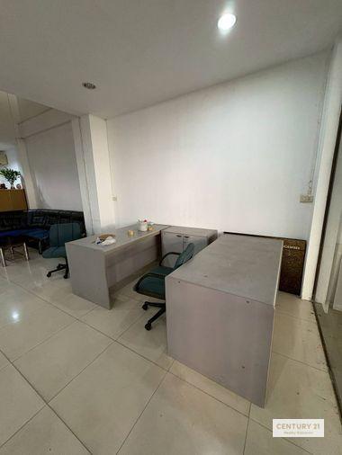 รูป ทาวน์โฮม 3 ห้องนอน ซอย จันทน์ 2 ( ซอย ไวตี ) ใกล้ แมคโคร สาทร Ref. A17260602 - รูปที่ 9/12