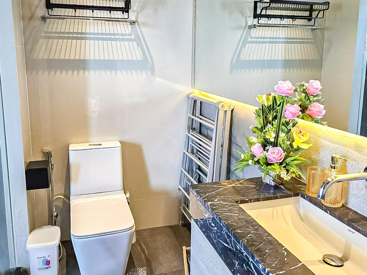picture Andromeda Pratumnak Condo for Sale 1Bedroom Sea View - 5/8