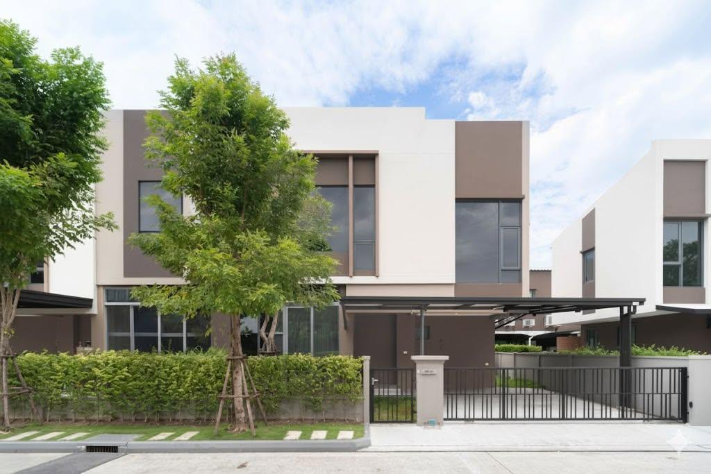 picture 🔥 Luxury Townhome for Sale – Baan Klang Muang The Edition Sukhumvit–Onnut | Near BTS Onnut - 1/21
