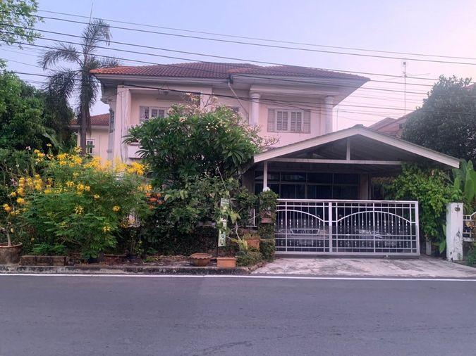 รูป 🔥ขาย บ้านพร้อมที่ดิน หมู่บ้านบุรีรมย์ รามอินทรา กม.8 (ซอยคู้บอน 41) หลังหัวมุม พื้นที่กว้างขวาง  ✅ ได้ความเป็นส่วนตัวสูง เหมาะสำหรับครอบครัว - รูปที่ 1/6