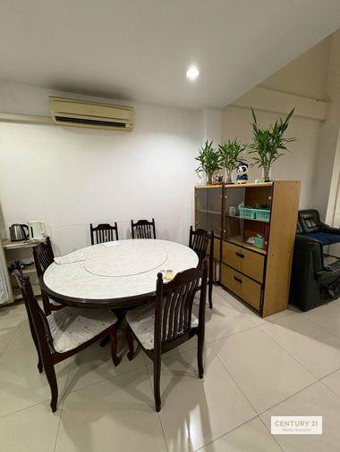 รูป ทาวน์โฮม 3 ห้องนอน ซอย จันทน์ 2 ( ซอย ไวตี ) ใกล้ แมคโคร สาทร Ref. A17260602 - รูปที่ 2/12