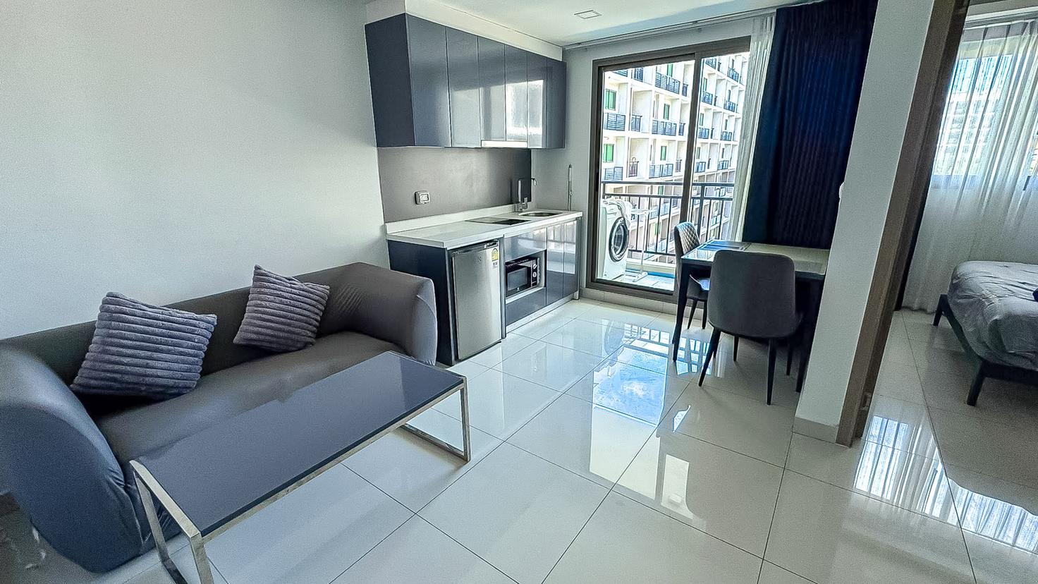 picture Arcadia Beach Continental Condo for Rent 1Bedroom Pool View - 1/9