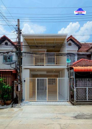 รูป 🔥 ขาย ทาวน์เฮ้าส์ ✅ หมู่บ้านพรทิพย์ บางศรีเมือง (Baan Pornthip Bang Si Mueang) | ใกล้ MRT แยกติวานนท์ - รูปที่ 1/19