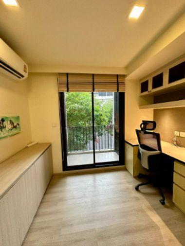 picture 🔥 Pet-Friendly Condo for Sale at Maestro 03 Ratchada–Rama 9 | MRT Rama 9 - 8/9