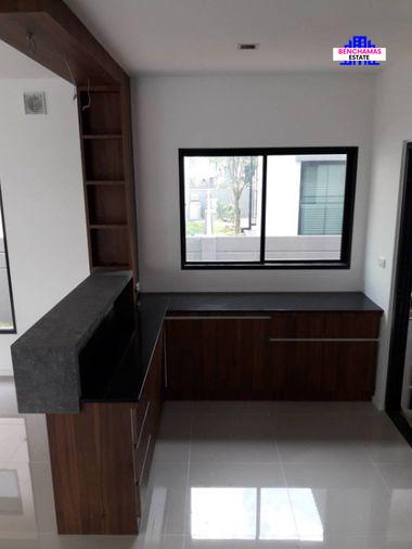 รูป 🔥ขาย บ้านเดี่ยว 2 ชั้น คาซ่า วิลล์ รามคำแหง-วงแหวน 2 ตกแต่ง Built-in พร้อมเข้าอยู่ ทำเลดีซอยมีสทีน ติดตั้ง Wall Charger ✨สำหรับรถยนต์ไฟฟ้าเรียบร้อย - รูปที่ 7/10