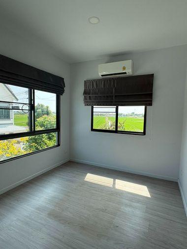 รูป 🔥ขาย ทาวน์โฮมหลังมุม โครงการ Modi Villa Bangna / โมดิ วิลล่า บางนา    ทำเลซอยเอแบคบางนา หลังมุม  ✅มีพื้นที่ข้างบ้านร่มรื่น ทิศทางลมดีหันหน้าทิศใต้ - รูปที่ 8/22