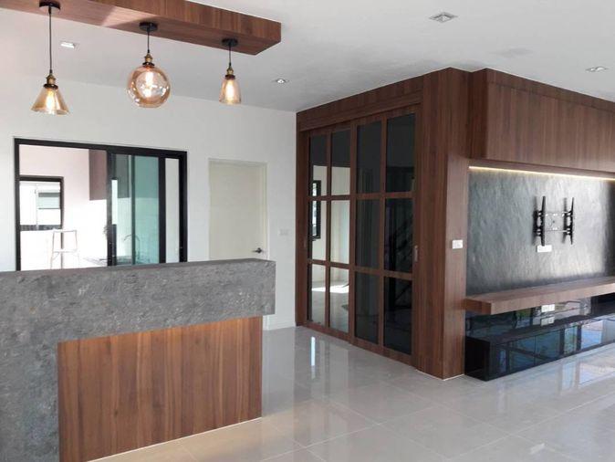 รูป 🔥ขาย บ้านเดี่ยว 2 ชั้น คาซ่า วิลล์ รามคำแหง-วงแหวน 2  ตกแต่ง Built-in พร้อมเข้าอยู่ ทำเลดีซอยมีสทีน ติดตั้ง Wall Charger ✨สำหรับรถยนต์ไฟฟ้าเรียบร้อย - รูปที่ 4/10