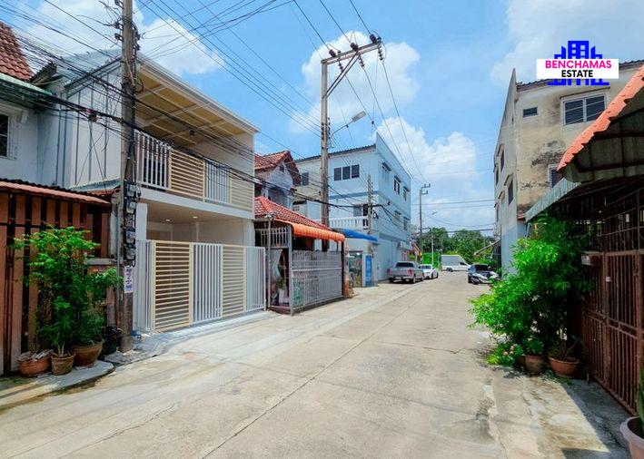 รูป 🔥 ขาย ทาวน์เฮ้าส์ ✅ หมู่บ้านพรทิพย์ บางศรีเมือง (Baan Pornthip Bang Si Mueang) | ใกล้ MRT แยกติวานนท์ - รูปที่ 2/19
