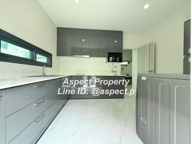 picture 4-bedroom, 3-bathroom house with 3 parking spaces in Bang Saen, Nong Mon. - 25/35