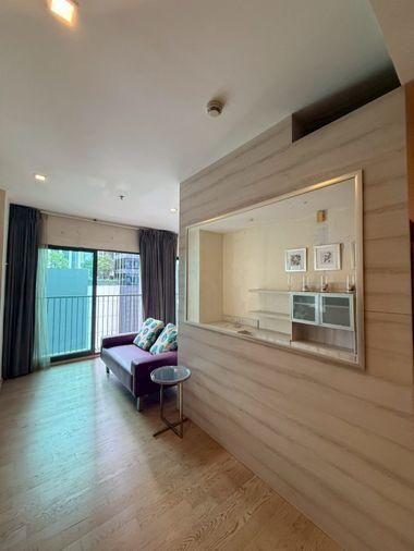 รูป ใครชอบห้องสไตล์ Open Plan โล่ง โปร่ง สบาย ห้ามพลาดห้องนี้ Noble Remix วิวสระว่ายน้ำสวยเต็มตา! - รูปที่ 3/12