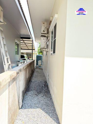 รูป 🔥ขาย บ้านเดี่ยวชั้นเดียว หมู่บ้านเครือวัลย์ 3 ทำเลสุวินทวงศ์-หนองจอก บรรยากาศเป็นส่วนตัว เงียบสงบ ไม่วุ่นวาย พื้นที่ใช้สอยเหลือๆ แถมแอร์ 3 เครื่อง - รูปที่ 9/22