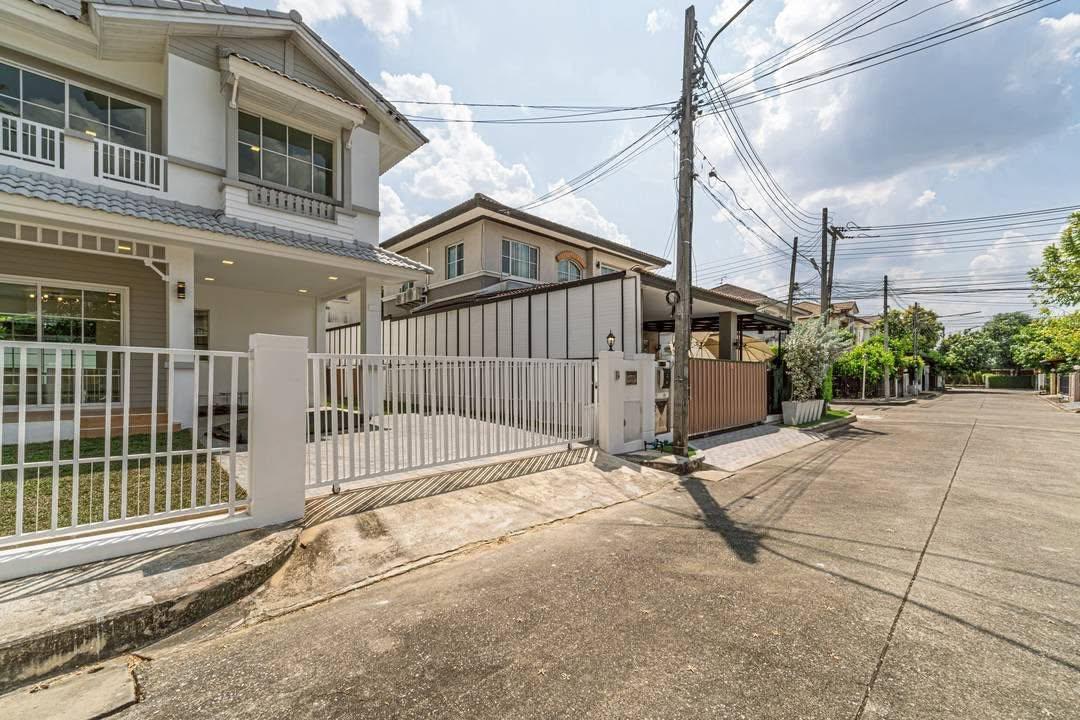 รูป 🔥ขาย บ้านเดี่ยวรีโนเวทใหม่ทั้งหลัง ชัยพฤกษ์ รังสิต คลอง 4 ทำเลเด่นติดถนนใหญ่รังสิต-นครนายก ตรงข้าม Market Village ฟรีโอน - รูปที่ 3/20