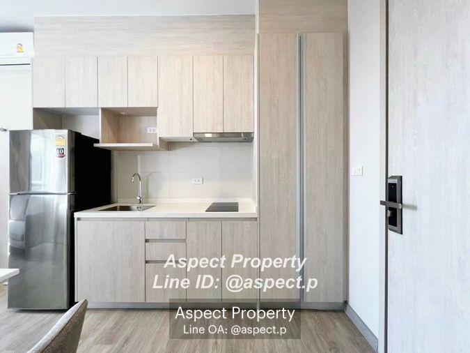 picture KEEN Centre Condo Sriracha for sale - 4/11