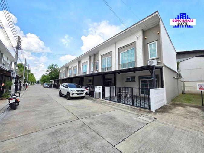 รูป 🔥ขาย ทาวน์โฮม 2 ชั้น GUSTO RATCHAPRUEK - RAMA 5 แปลงมุม ต่อเติมเต็มหลังคาและปูกระเบื้องหน้า-หลัง แถมเฟอร์นิเจอร์และแอร์ใหม่ 3 ตัว พร้อมเข้าอยู่ - รูปที่ 2/19