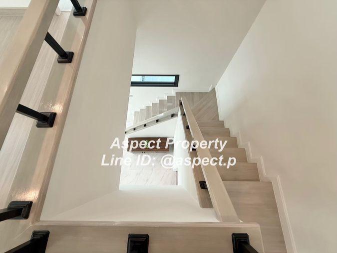 picture 4-bedroom, 3-bathroom house with 3 parking spaces in Bang Saen, Nong Mon. - 13/35
