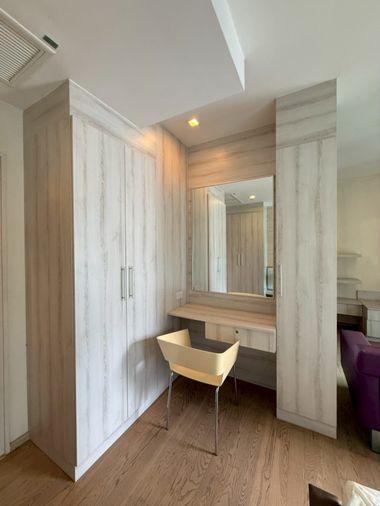 รูป ใครชอบห้องสไตล์ Open Plan โล่ง โปร่ง สบาย ห้ามพลาดห้องนี้ Noble Remix วิวสระว่ายน้ำสวยเต็มตา! - รูปที่ 10/12