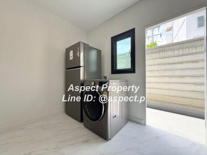 picture 4-bedroom, 3-bathroom house with 3 parking spaces in Bang Saen, Nong Mon. - 9/35
