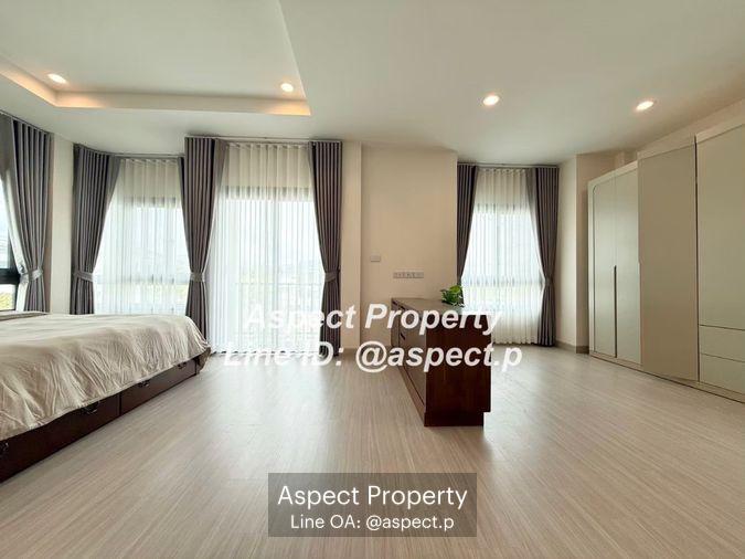 picture 4-bedroom, 3-bathroom house with 3 parking spaces in Bang Saen, Nong Mon. - 19/35