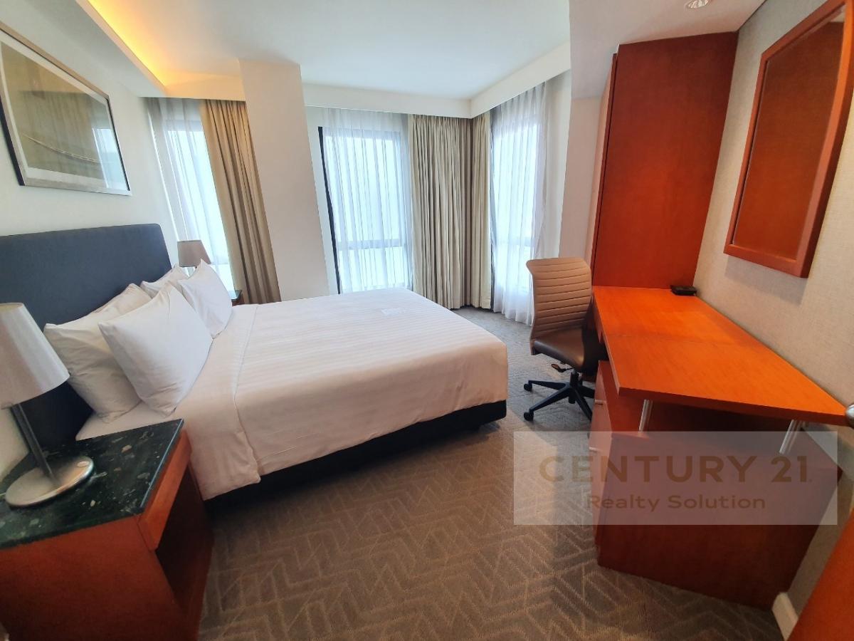 รูป Pet Friendly 3 Bedroom condo, Full service at Chatrium Residence Sathorn , Narathiwas 24 - รูปที่ 8/14