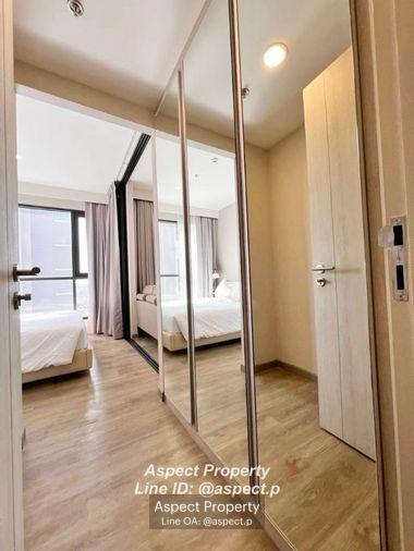 picture KEEN Centre Condo Sriracha for sale - 6/11