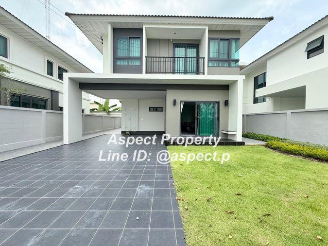 picture 4-bedroom, 3-bathroom house with 3 parking spaces in Bang Saen, Nong Mon. - 1/35