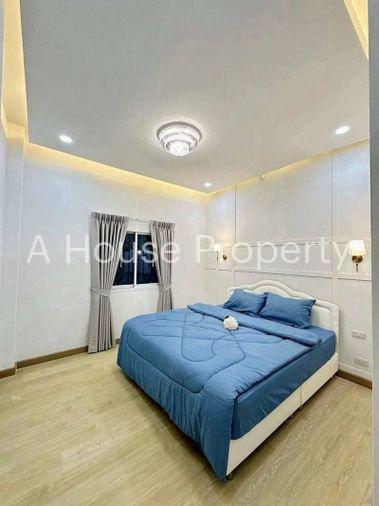 รูป บ้านเดี่ยวรีโนเวทใหม่ สวยครบ จบในหลังเดียว บ้านพูนสุข พัทยา - รูปที่ 10/19