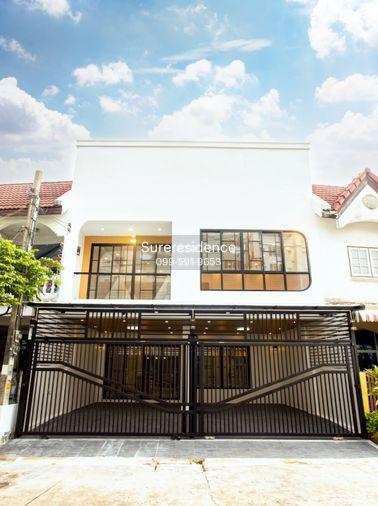 picture CB056 Townhouse 3 Bedrooms Ladprao - 1/15