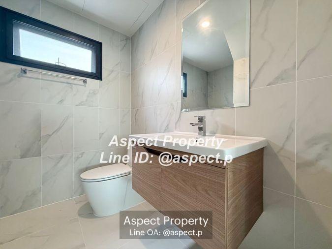 picture 4-bedroom, 3-bathroom house with 3 parking spaces in Bang Saen, Nong Mon. - 30/35