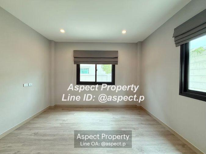 picture 4-bedroom, 3-bathroom house with 3 parking spaces in Bang Saen, Nong Mon. - 27/35