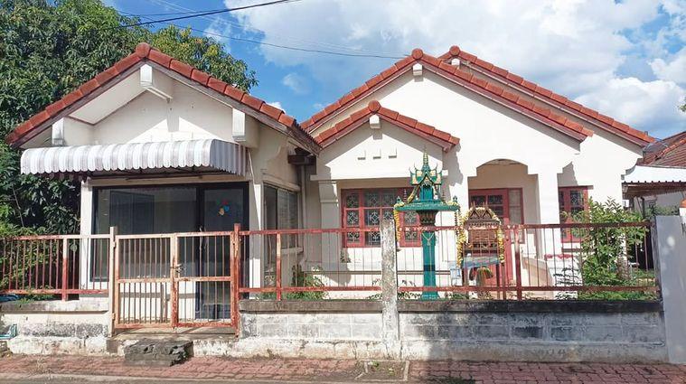 รูป 🔥ขาย บ้านเดี่ยวชั้นเดียว CHONLADA BANGBUATHONG ทำเลบางบัวทอง โครงการคุณภาพแลนด์แอนด์เฮ้าส์ สภาพเดิมราคาคุ้มค่า เหมาะสำหรับผู้ต้องการรีโนเวท - รูปที่ 1/11