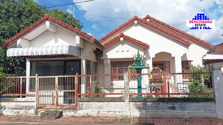 รูป 🔥ขาย บ้านเดี่ยวชั้นเดียว CHONLADA BANGBUATHONG ทำเลบางบัวทอง โครงการคุณภาพแลนด์แอนด์เฮ้าส์ สภาพเดิมราคาคุ้มค่า เหมาะสำหรับผู้ต้องการรีโนเวท - รูปที่ 1/11